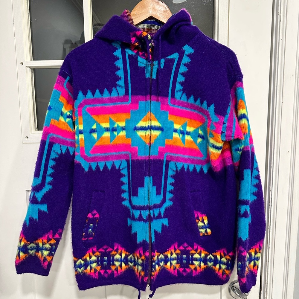 Beautiful Wool Zip Up Sweater - handcrafted Ecuador